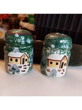 Vintage* Large Cottage in Forest Salt & Pepper Shakers